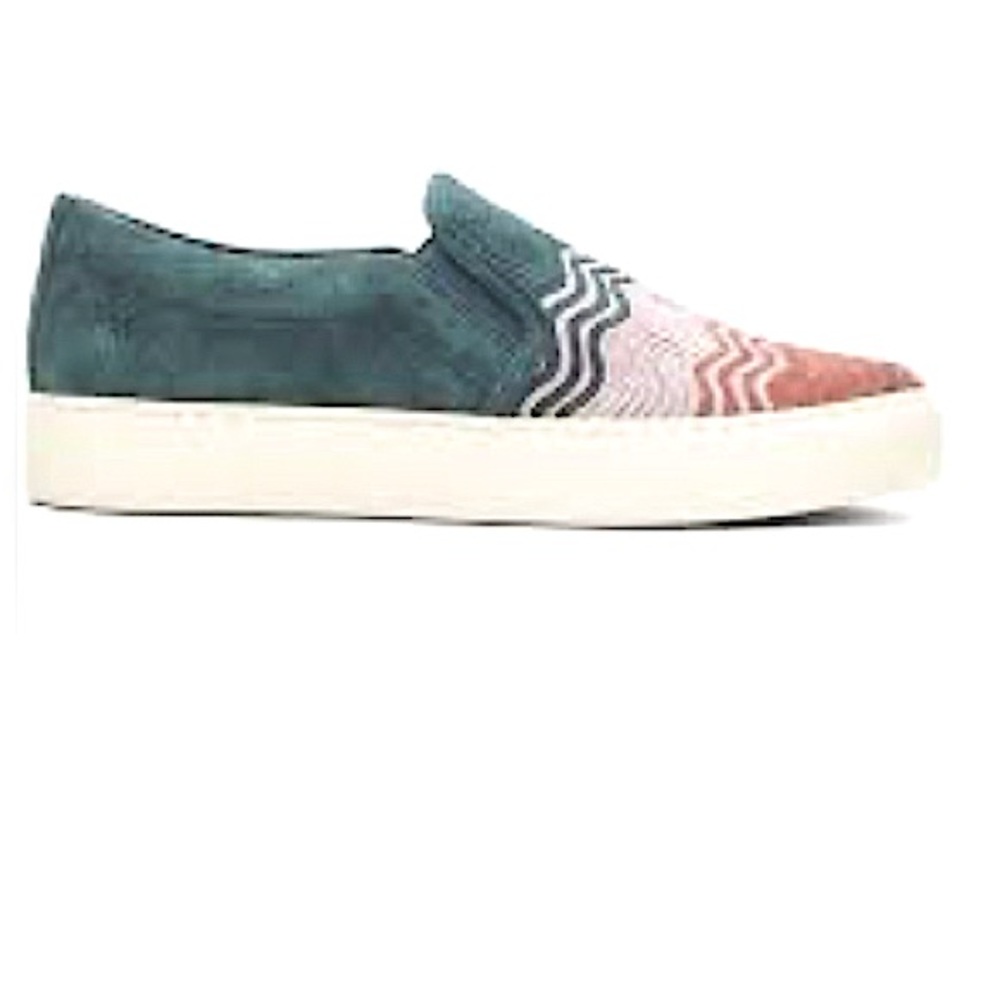 Frye Lena Wave slip on size 8.5 Great condition!